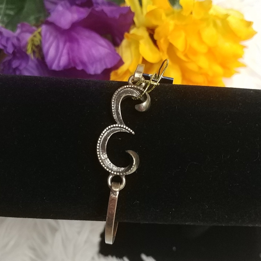 Initial E Antique Gold Bangle Bracelet NWT
